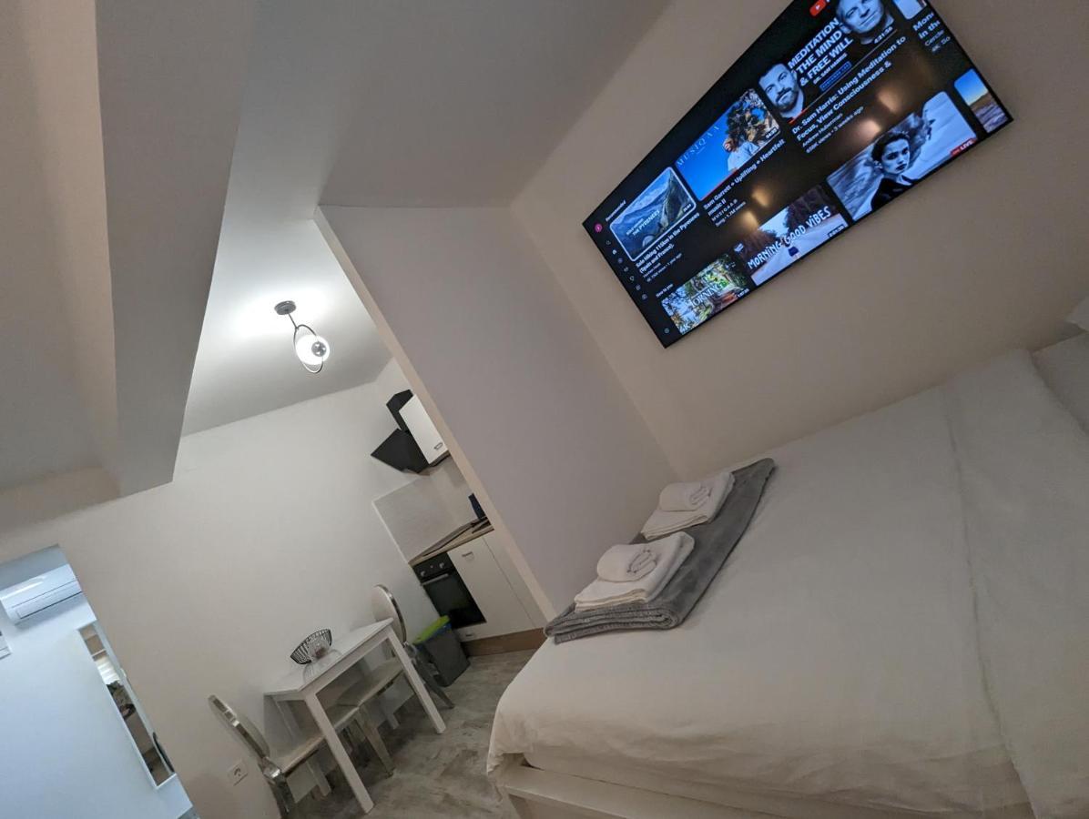 Downtown Abode Apartment