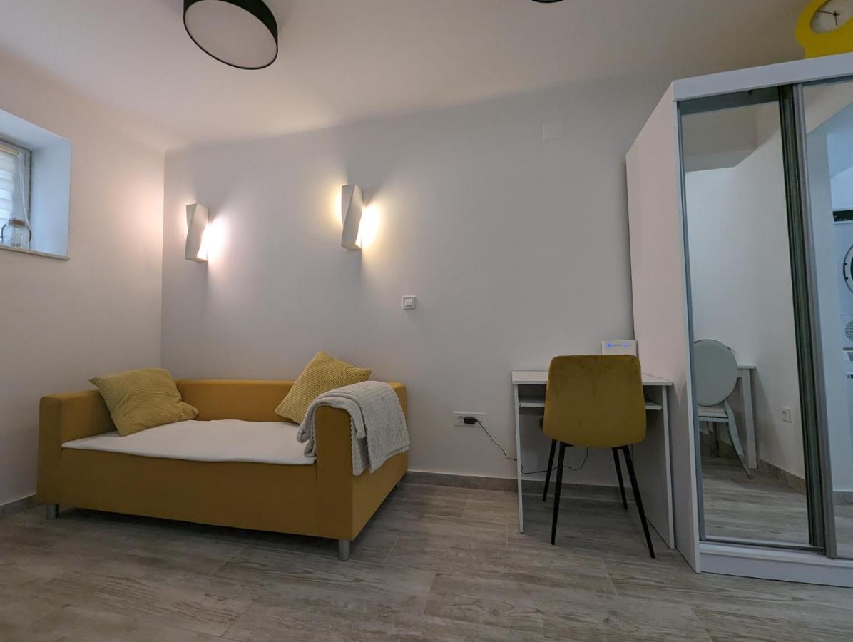 Apartment Downtown Abode *